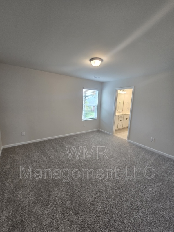 Building Photo - 1119 Bellshill Dr