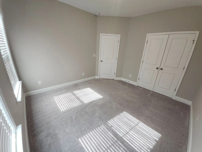 Building Photo - 4560 Mikajack Dr SE