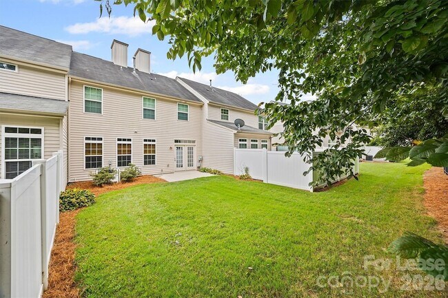 Building Photo - 9736 Springholm Dr