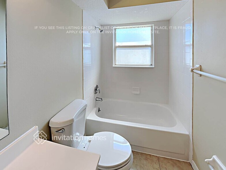 Building Photo - 14985 Faversham Cir