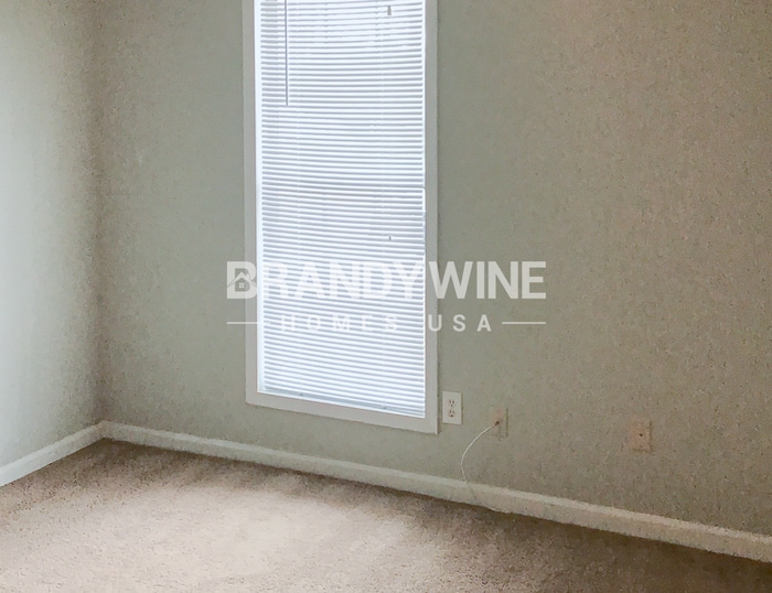 Building Photo - 5900 Homestead Cir