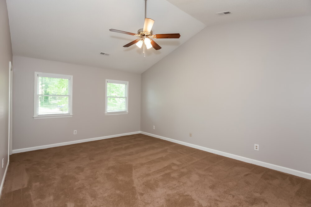 Building Photo - 6335 Teaneck Pl