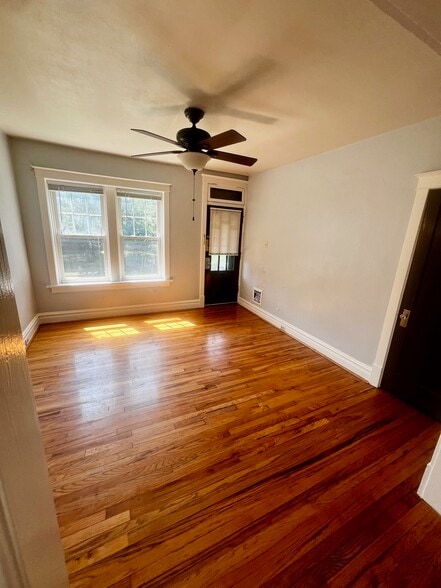 Building Photo - 2107 Maury Ave