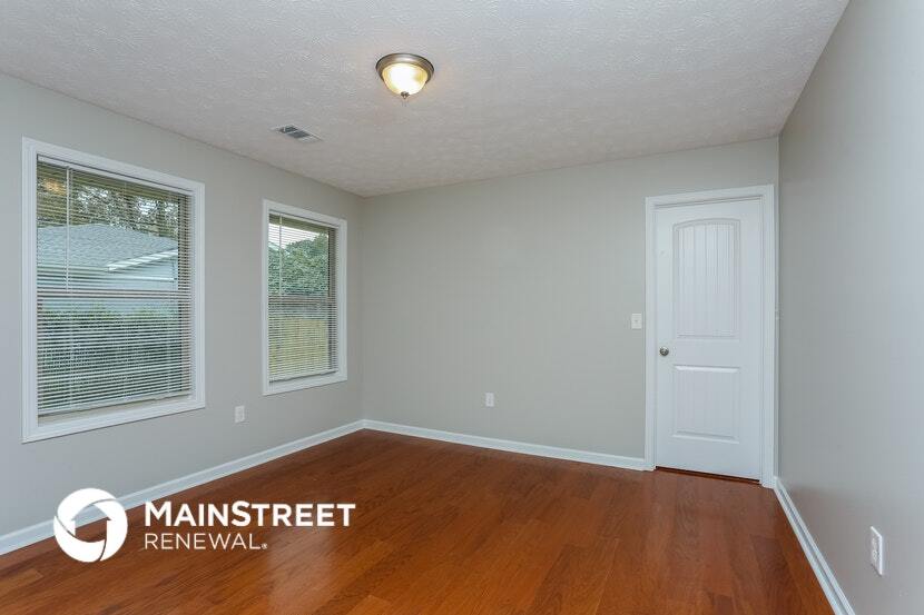 Building Photo - 1677 Pheasant Dr