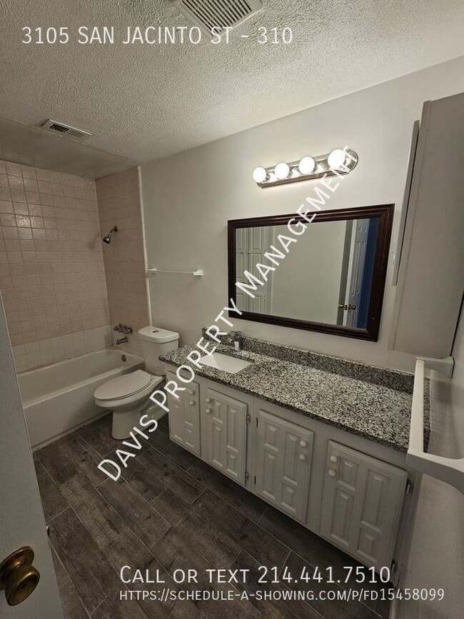 Building Photo - 3105 San Jacinto St
