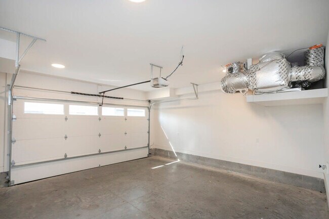 Building Photo - 1035 Scovel St