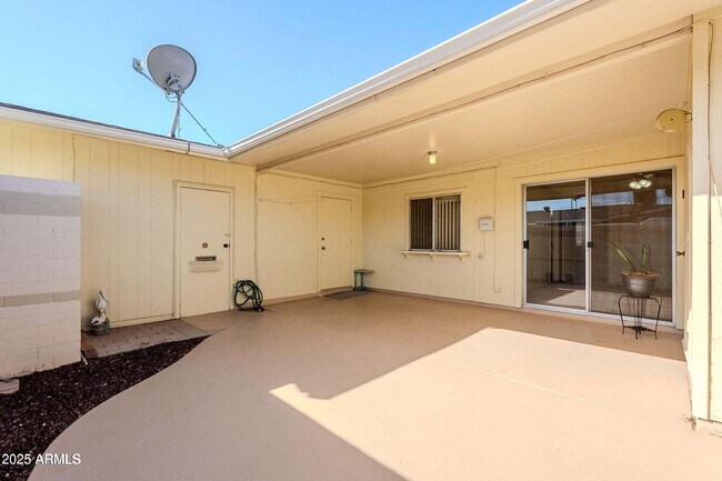 Building Photo - 13611 N Newcastle Dr
