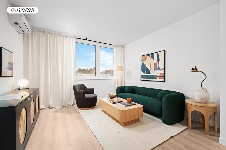 Building Photo - 733 Myrtle Ave