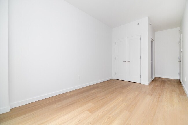 Building Photo - 71-82 Parsons Boulevard