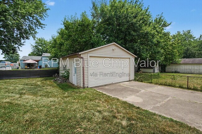 Building Photo - 11674 Greenhaven Ct