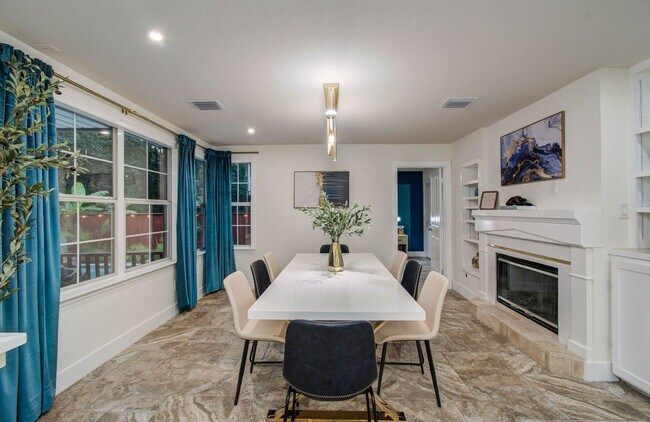 Building Photo - 35 Alden Glen Dr