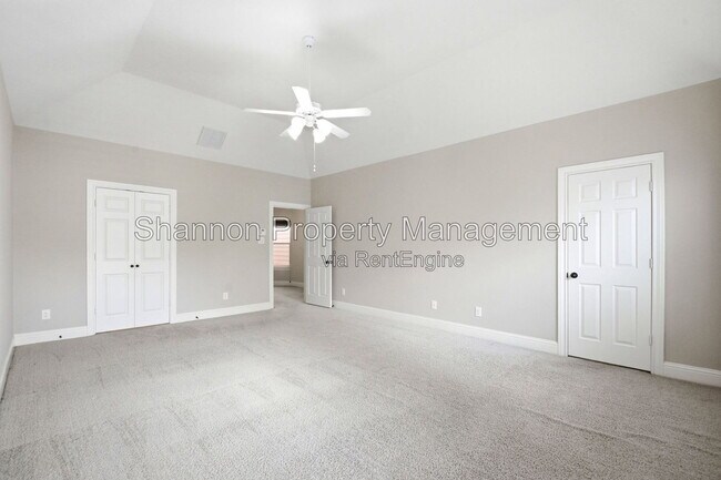 Building Photo - 5642 Petty St