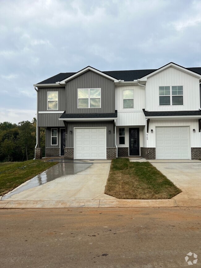 Building Photo - 3122 Rustic Charm Way