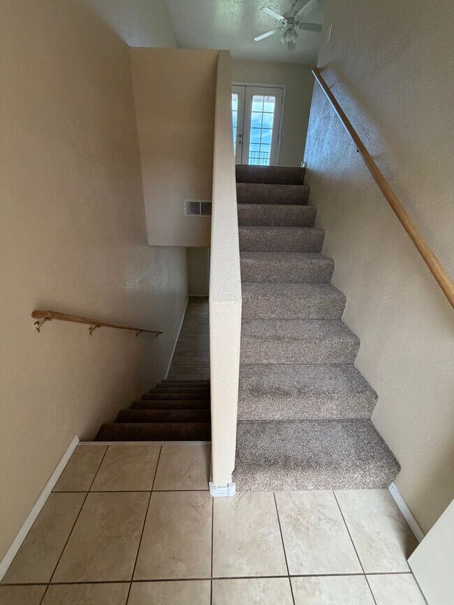 Building Photo - 2-Story Townhome