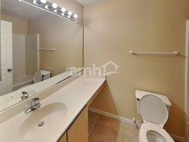 Building Photo - 375 Regal Downs Cir