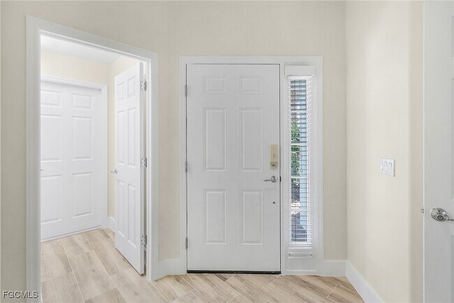 Building Photo - 2553 Anguilla Dr