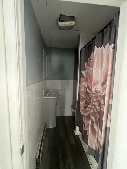 Building Photo - 226-228 Prescott Avenue, 3