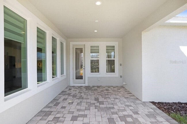 Building Photo - 28793 Sweet Persimmon Dr