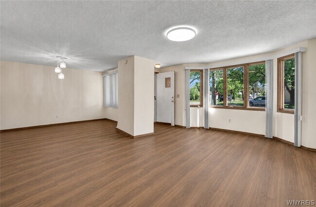 Building Photo - 1 Emsworth Ave