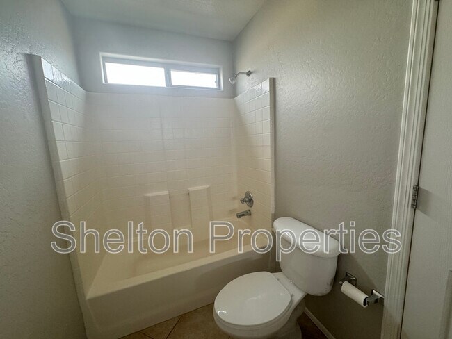Building Photo - 23769 W La Canada Blvd