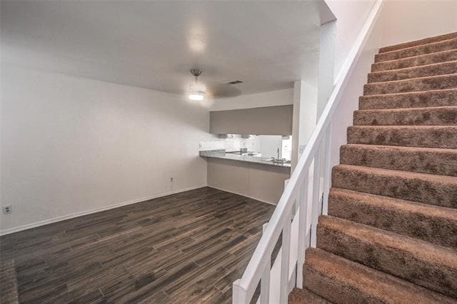 Building Photo - 1034 McKinley St