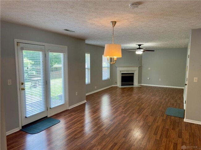 Building Photo - 5251 Mallet Club Dr