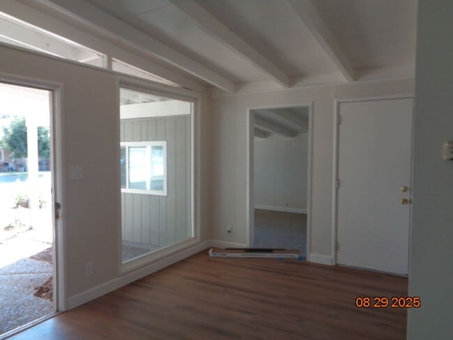 Building Photo - 710 Azalea Way