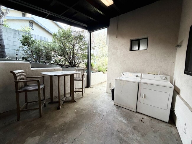 Building Photo - Cozy 1 bedroom in Encinitas!