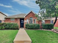 Building Photo - 300 Trailwood Dr