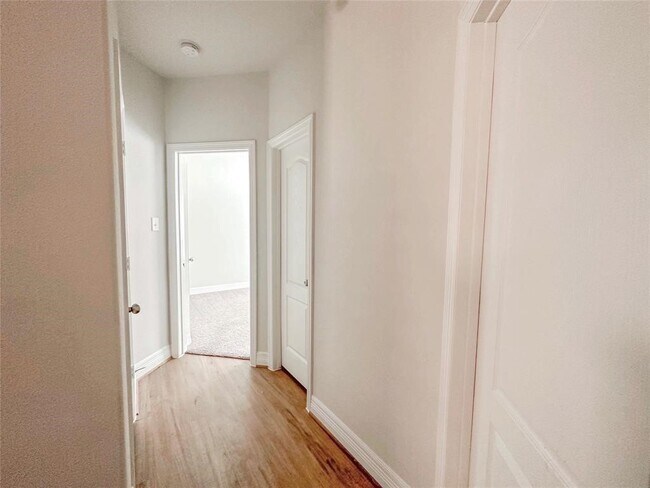 Building Photo - 27150 Grey Fox Run