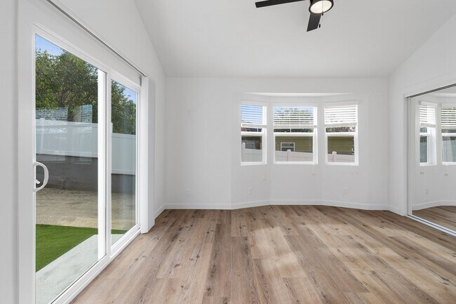 Building Photo - Designer Culver/Fairfax House + Studio | Dog Run & Private Orchard | 3-Car Parking