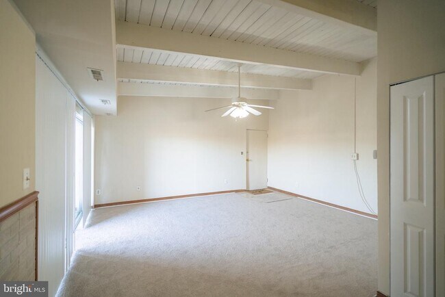 Building Photo - 7507 Riverdale Rd