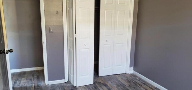 Building Photo - 143 W 17th St