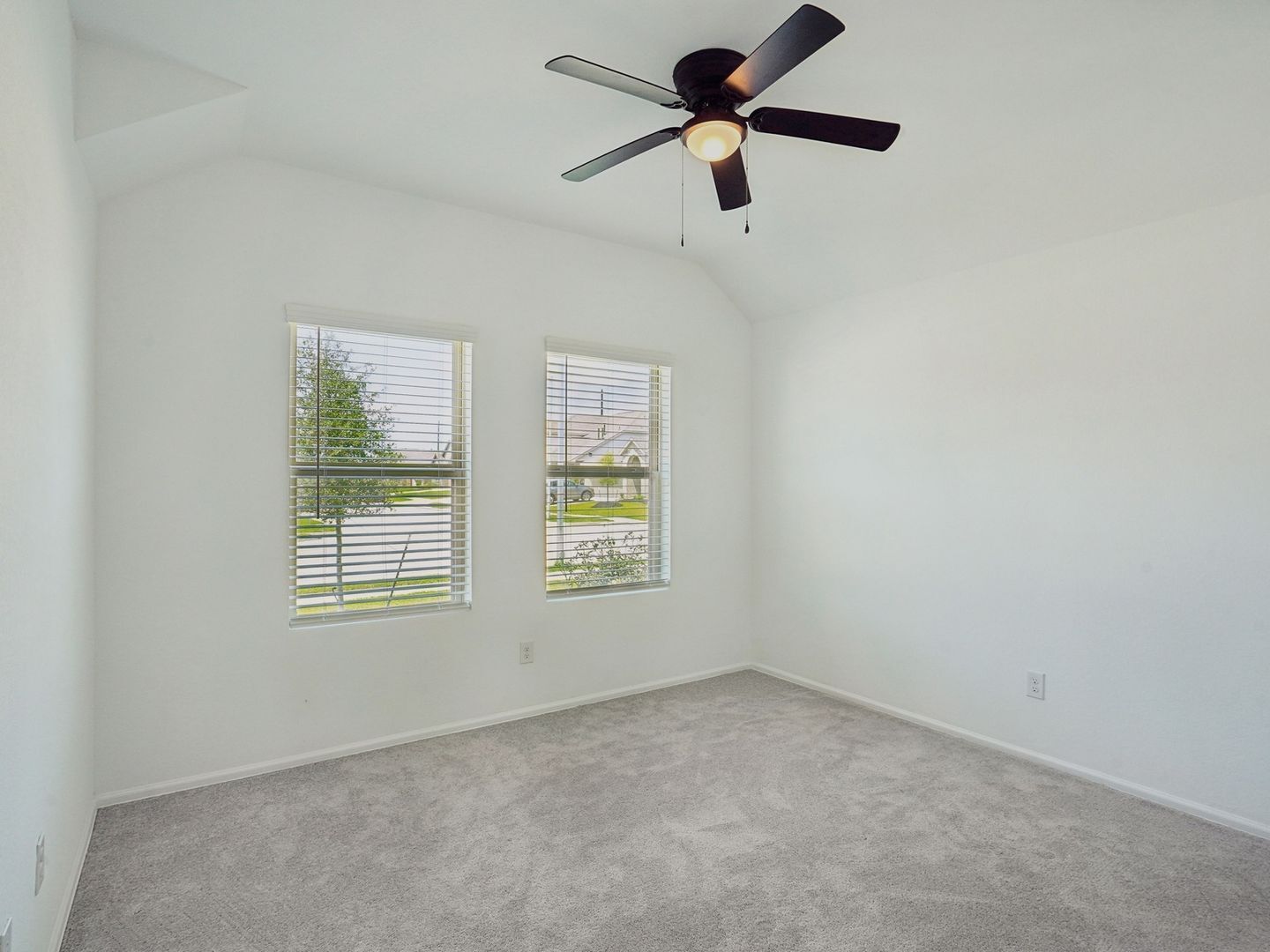 Building Photo - 7807 Eagle Crk Ln