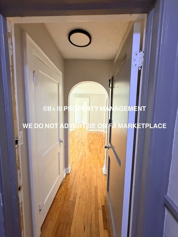 Building Photo - 4509 Roanoke Pkwy
