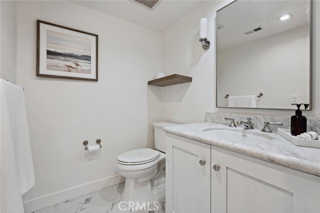 Building Photo - 4372 Park Vicente