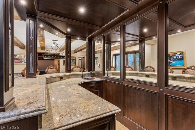 Building Photo - 514 Mandalay Ct