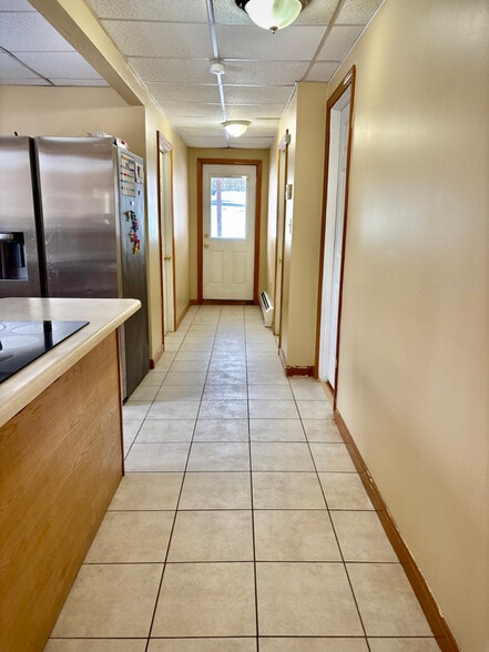 Building Photo - 244 E Broadway