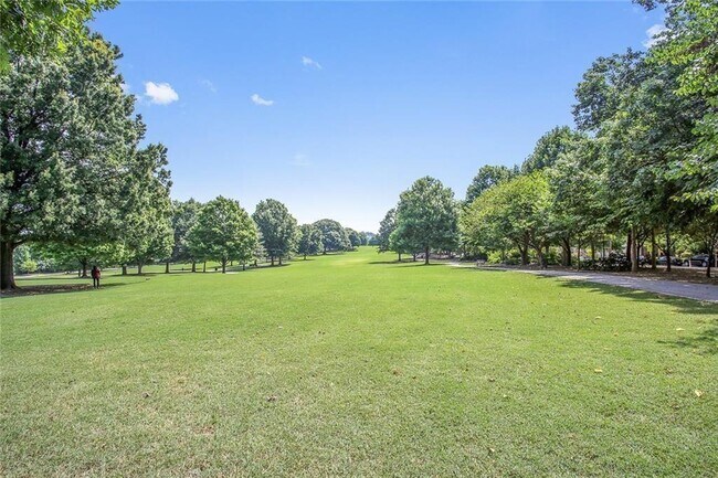 Building Photo - 1 S Prado NE