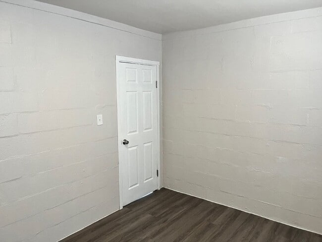 Building Photo - 1339 Winnifred St