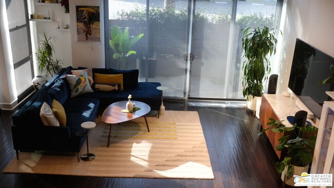 Building Photo - 13320 Beach Ave