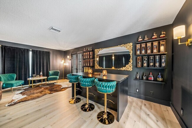 Building Photo - 864 Whippoorwill Row