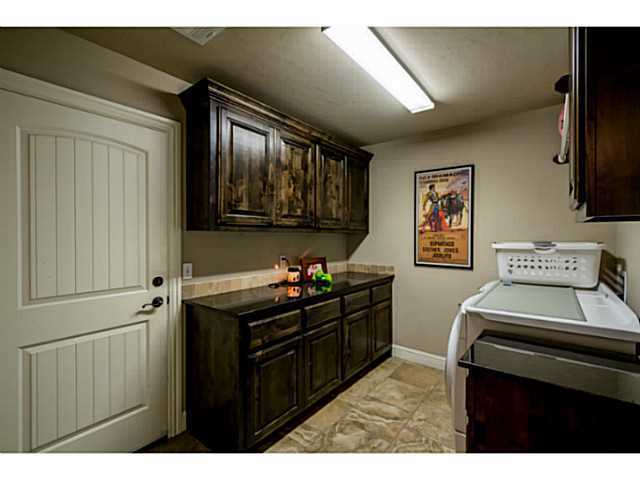 Building Photo - Kelly Lakes Addition - 4 bed 2 1/2 bath + ...