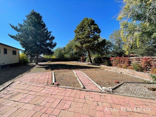 Building Photo - 4502 Moffat Ln