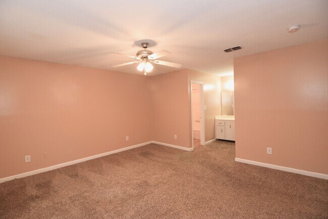 Building Photo - 4154 Arlington Rd