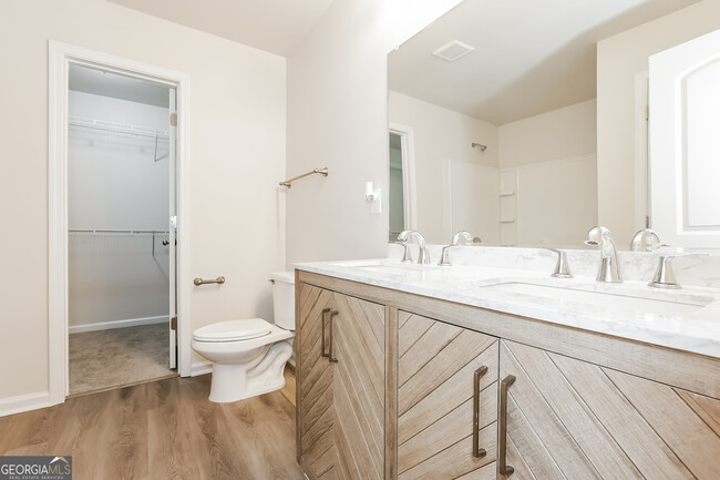 Building Photo - 508 Brady Dr