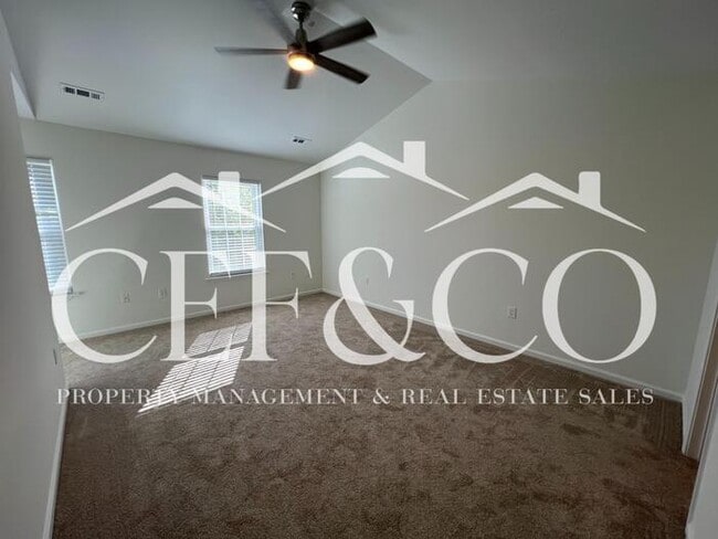 Building Photo - Lovely home now available in Duncan