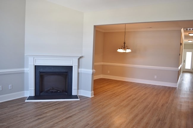 Building Photo - 3801 Nantucket Rd