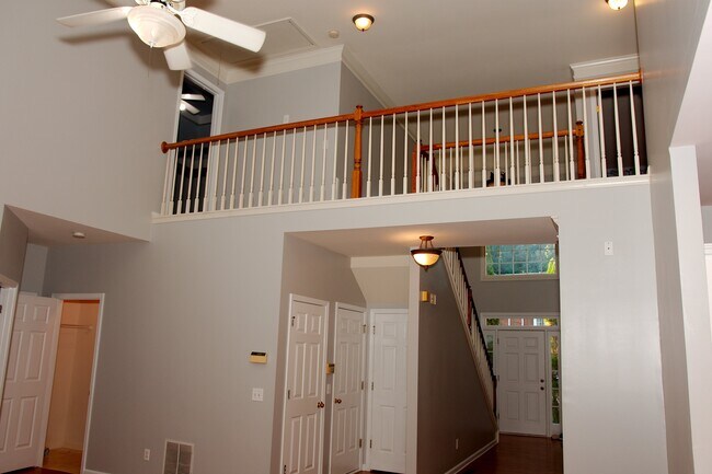 Building Photo - 2927 Arbor Creek Ln