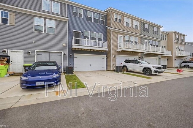 Building Photo - 405 Asuza St